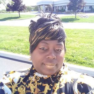 Meet your Posher, Alesia